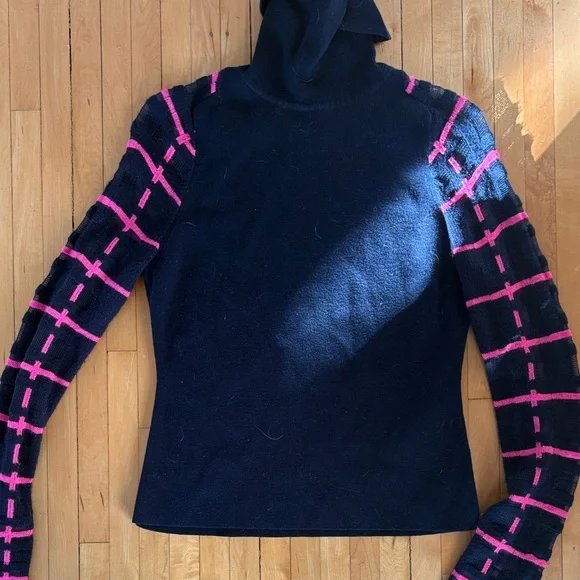 Women's Navy and Pink Sweater Lattice Sleeve Estaban Cortazar - Picture 3 of 11